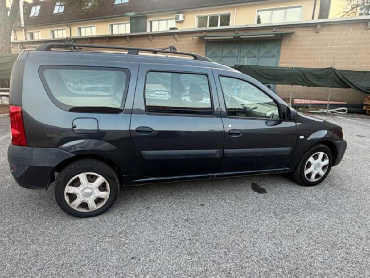 Dacia Logan Station Wagon MCV 1.6 16V 5 posti Lauréate (13)