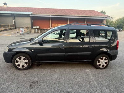 Dacia Logan Station Wagon MCV 1.6 16V 5 posti Lauréate (2)
