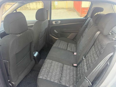 Peugeot 307 16V 5p. XSI (16)