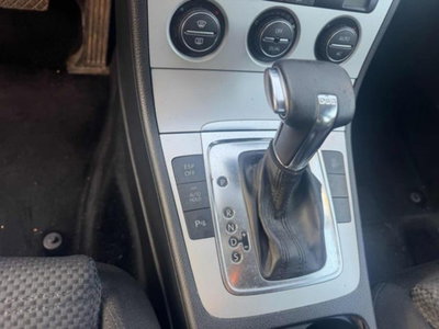 Volkswagen Passat Variant 2.0 TDI DPF DSG Highline (10)