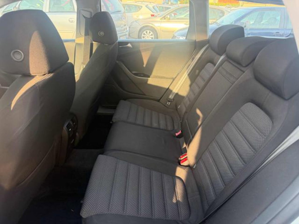 Volkswagen Passat Variant 2.0 TDI DPF DSG Highline (13)