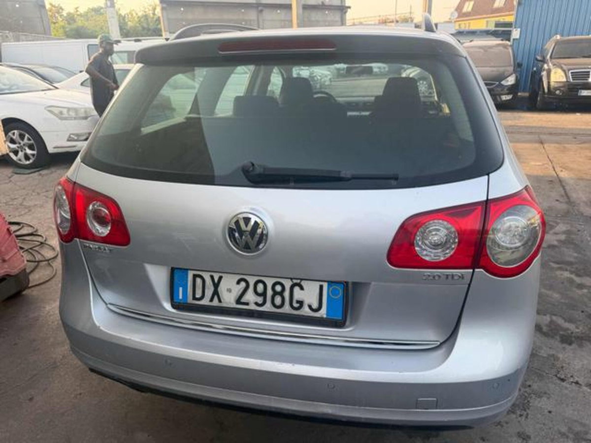 Volkswagen Passat Variant 2.0 TDI DPF DSG Highline (14)