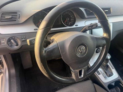 Volkswagen Passat Variant 2.0 TDI DPF DSG Highline (18)