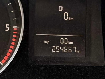 Volkswagen Passat Variant 2.0 TDI DPF DSG Highline (19)