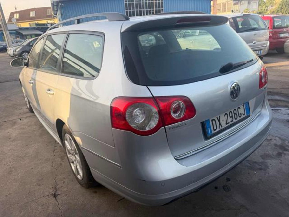 Volkswagen Passat Variant 2.0 TDI DPF DSG Highline (6)