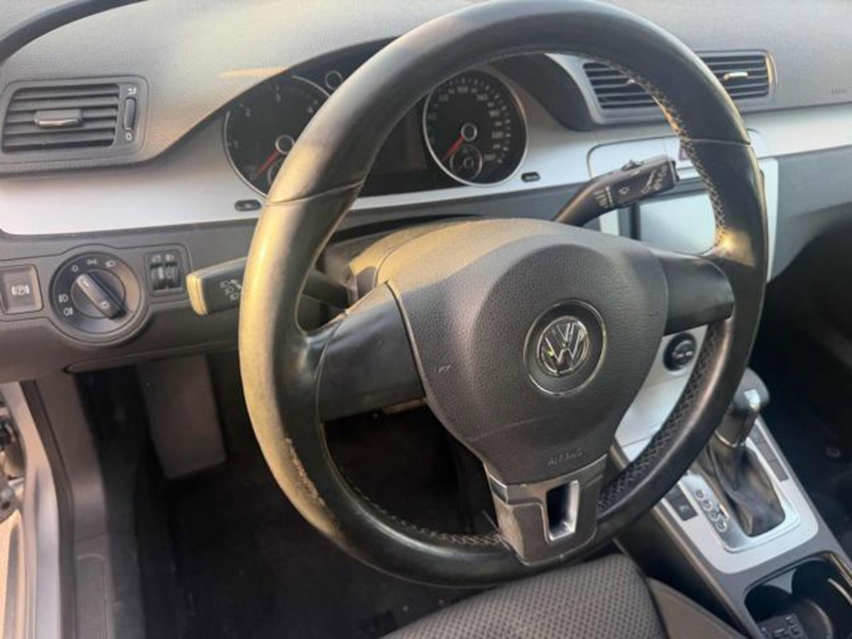 Volkswagen Passat Variant 2.0 TDI DPF DSG Highline (8)
