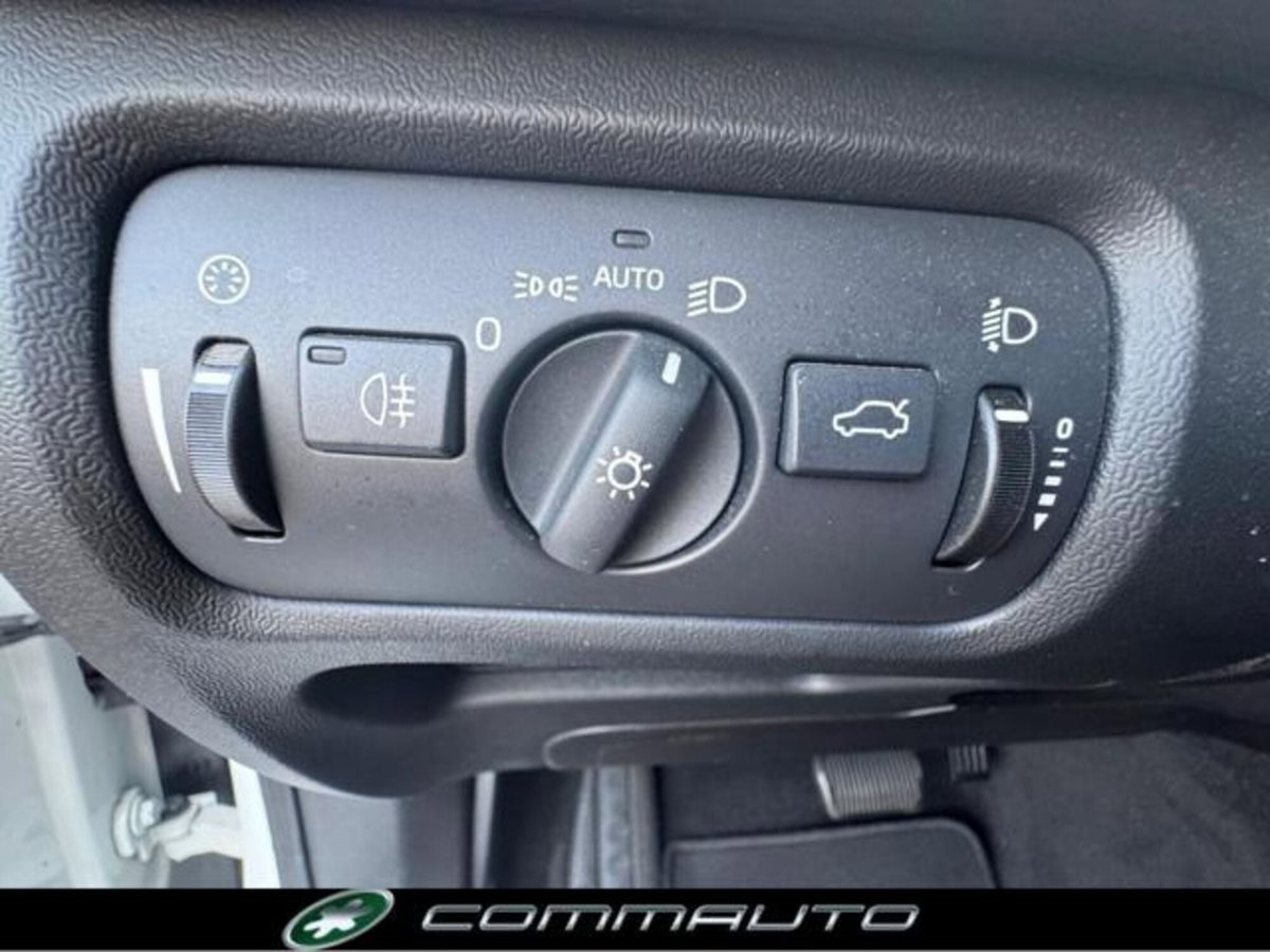 Volvo V40 D2 Geartronic Business (19)