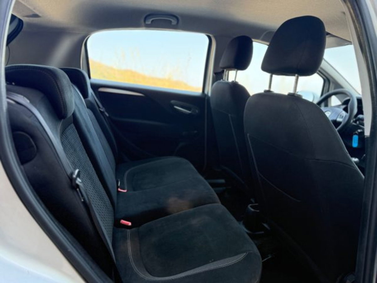Fiat Punto 1.2 8V 5 porte Lounge (18)