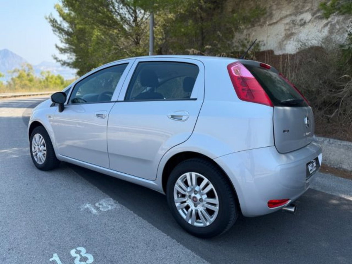 Fiat Punto 1.2 8V 5 porte Lounge (6)