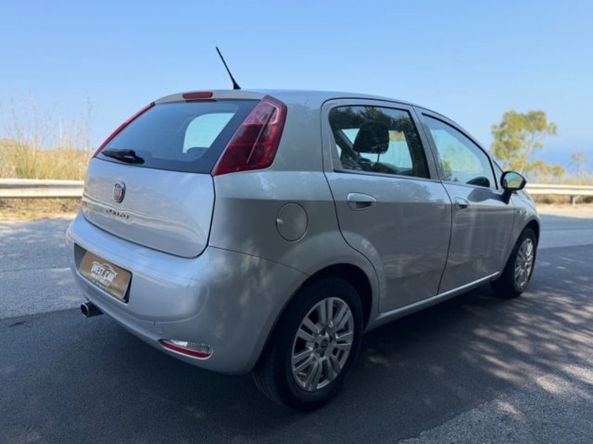 Fiat Punto 1.2 8V 5 porte Lounge (8)
