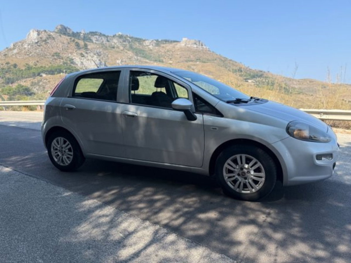 Fiat Punto 1.2 8V 5 porte Lounge (9)