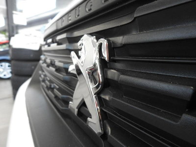 Peugeot Partner BlueHDi 120 S&S Active (7)