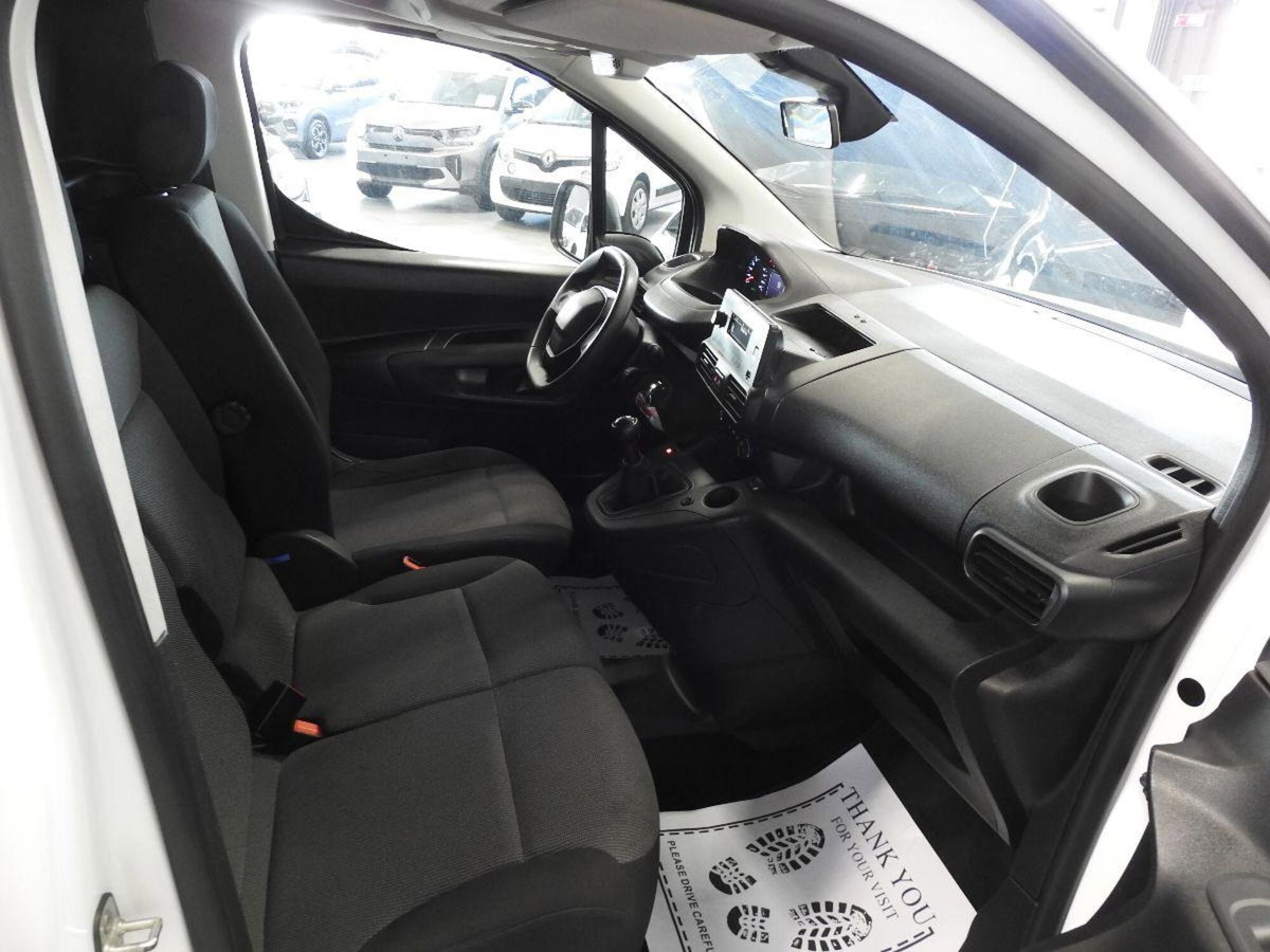 Peugeot Partner BlueHDi 120 S&S Active (13)