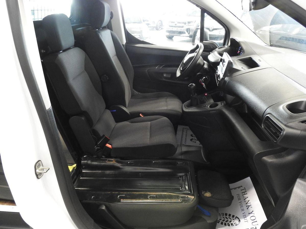 Peugeot Partner BlueHDi 120 S&S Active (16)