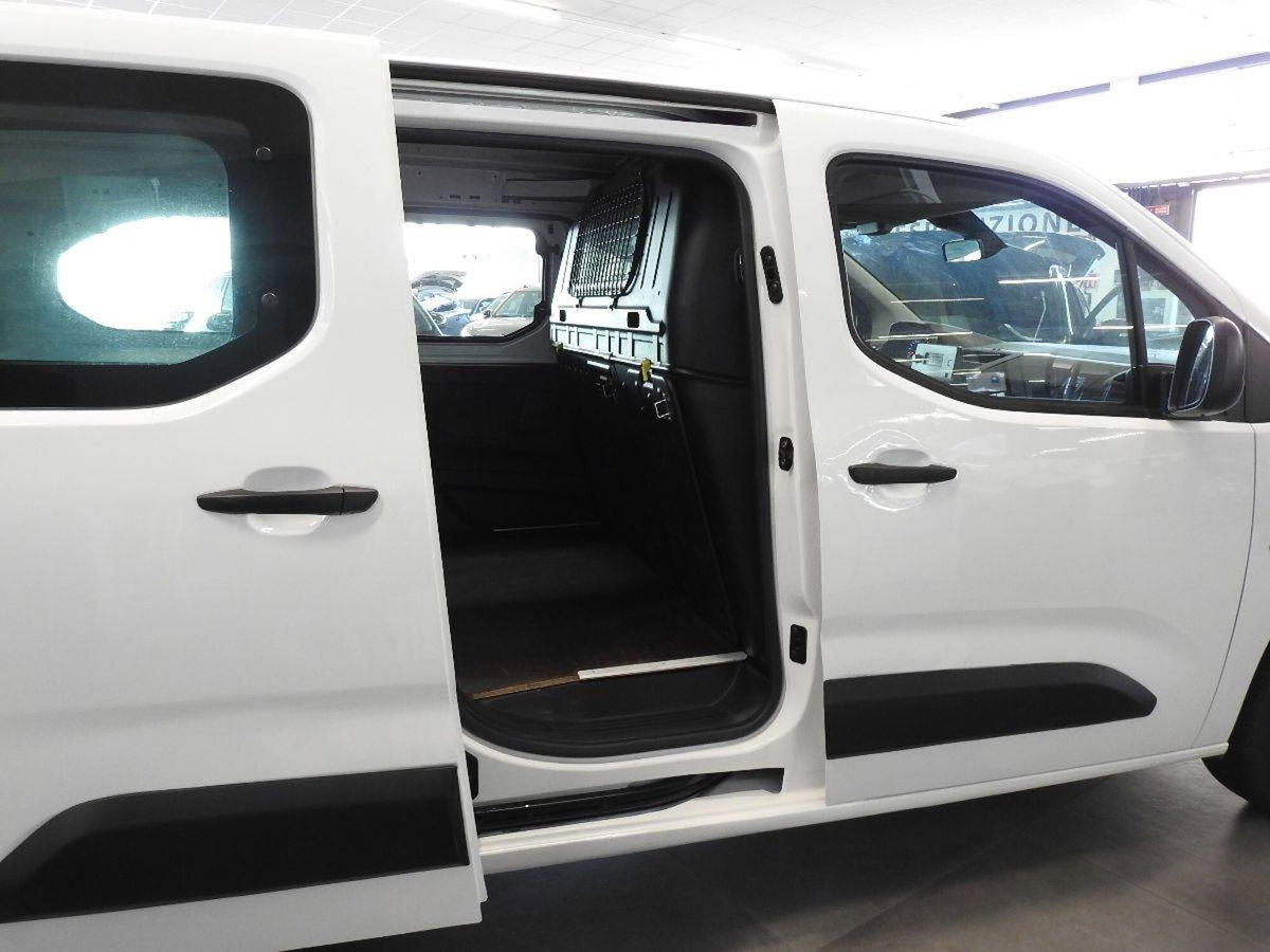 Peugeot Partner BlueHDi 120 S&S Active (19)