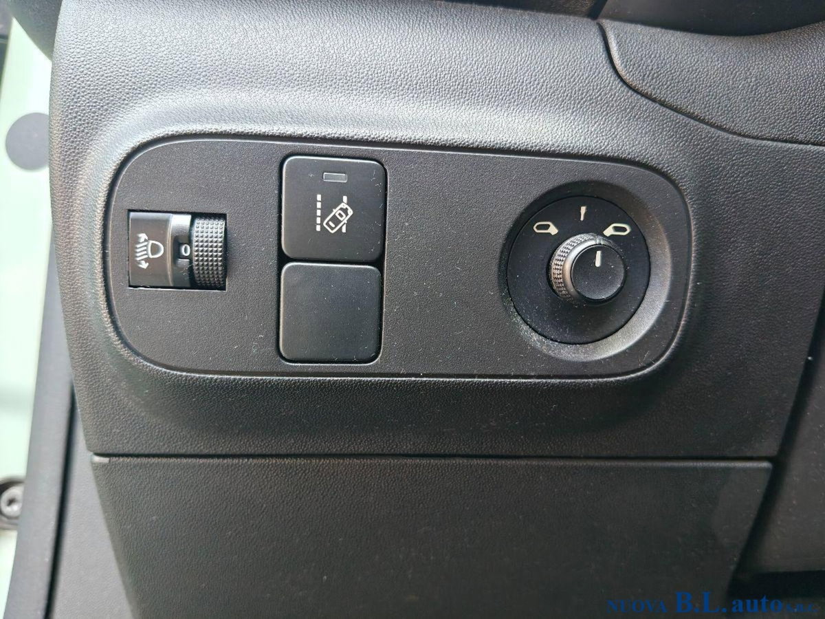 Citroen C3 PureTech 82 Feel (10)