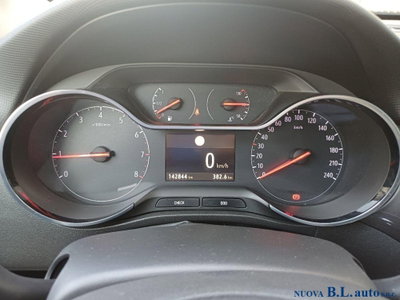 Opel Crossland X 1.2 12V Innovation (10)