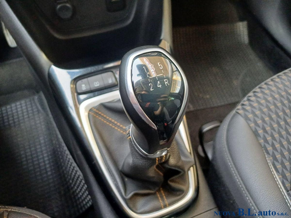 Opel Crossland X 1.2 12V Innovation (13)
