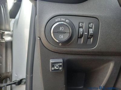 Opel Crossland X 1.2 12V Innovation (15)