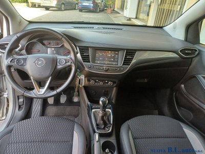 Opel Crossland X 1.2 12V Innovation (9)