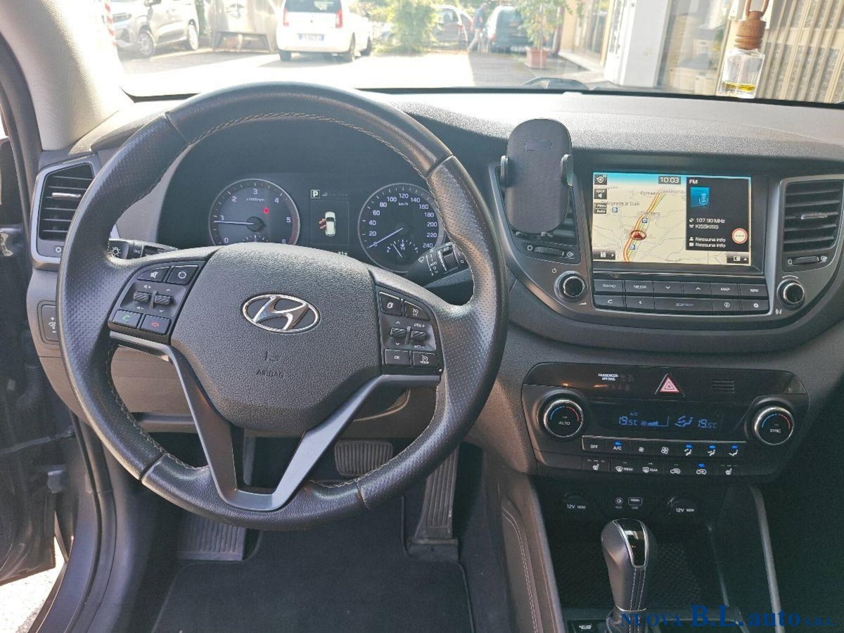 Hyundai Tucson 1.7 CRDi DCT XPossible (18)