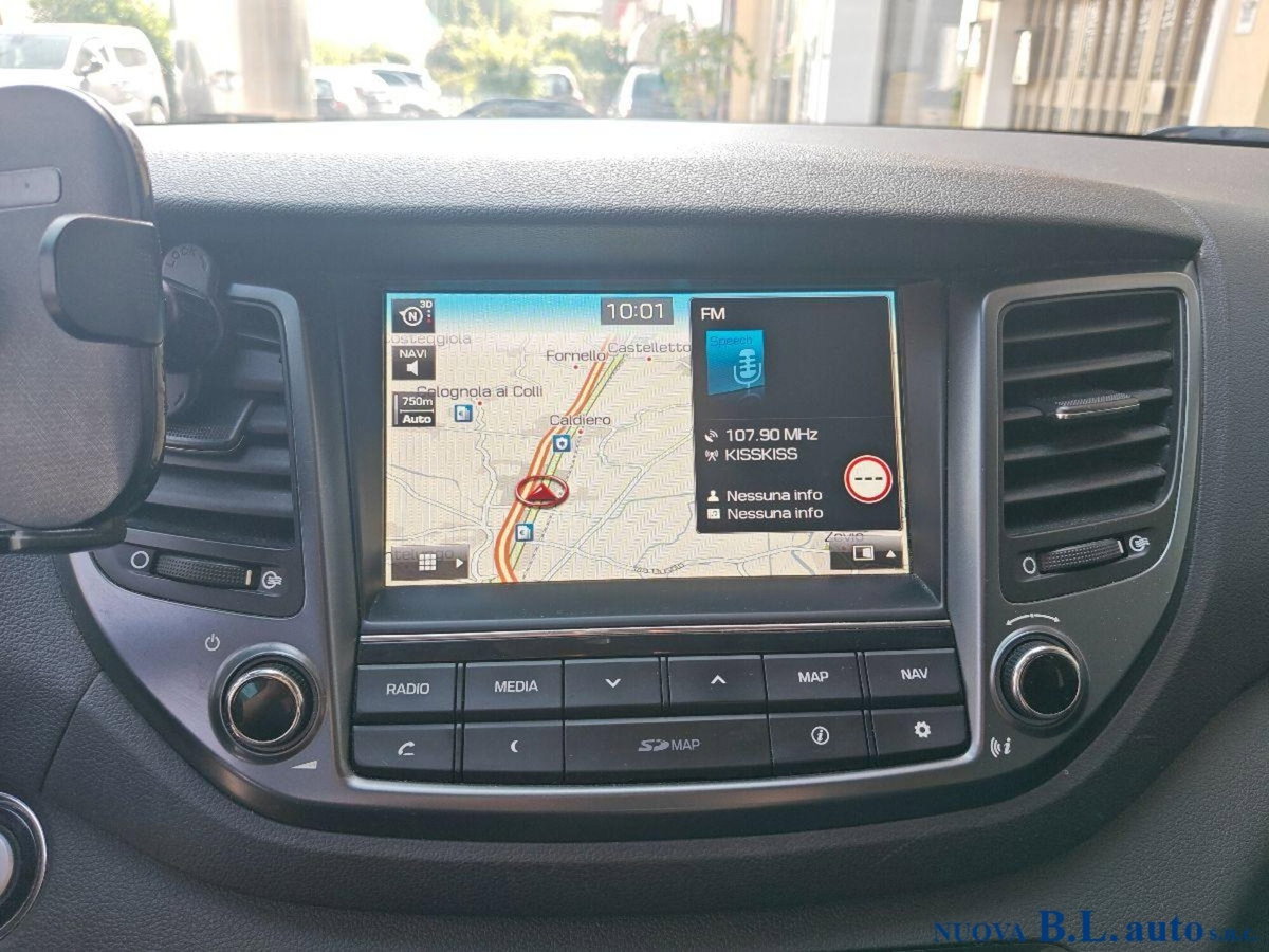 Hyundai Tucson 1.7 CRDi DCT XPossible (8)