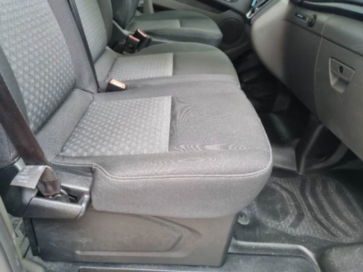 Ford Transit Custom Furgone 320 2.0 EcoBlue 130 PC Combi Trend (12)