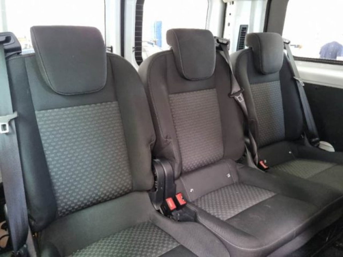 Ford Transit Custom Furgone 320 2.0 EcoBlue 130 PC Combi Trend (14)