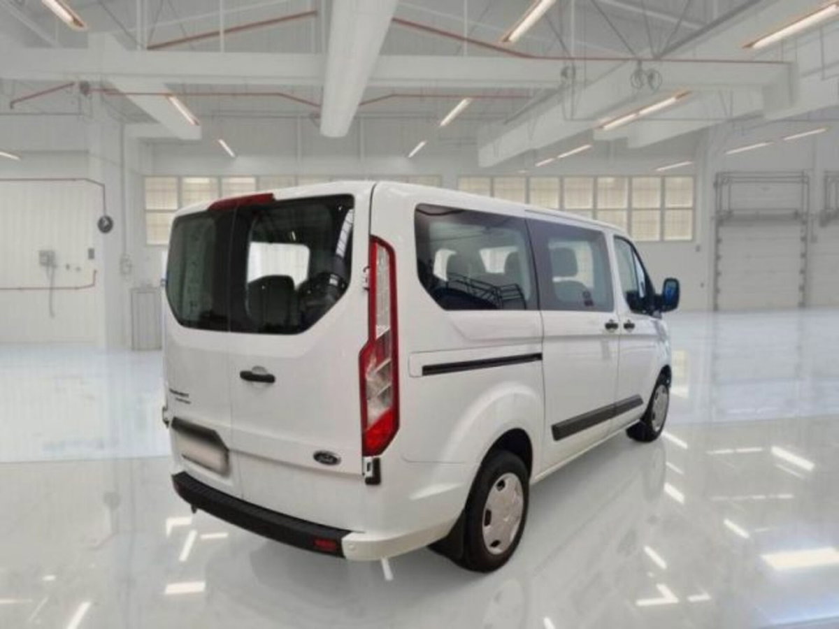 Ford Transit Custom Furgone 320 2.0 EcoBlue 130 PC Combi Trend (2)