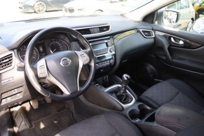 Nissan Qashqai 1.2 DIG-T N-Connecta (10)
