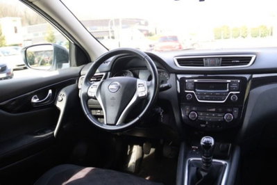 Nissan Qashqai 1.2 DIG-T N-Connecta (11)