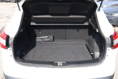 Nissan Qashqai 1.2 DIG-T N-Connecta (5)