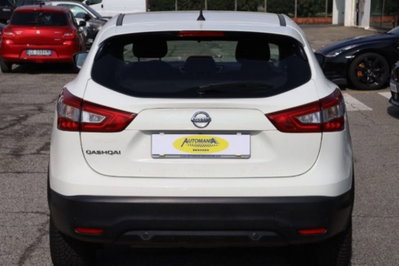 Nissan Qashqai 1.2 DIG-T N-Connecta (6)