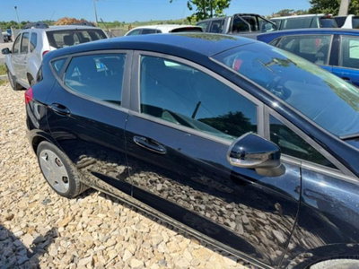 Ford Fiesta 1.5 TDCi 75CV 5 porte Titanium (4)