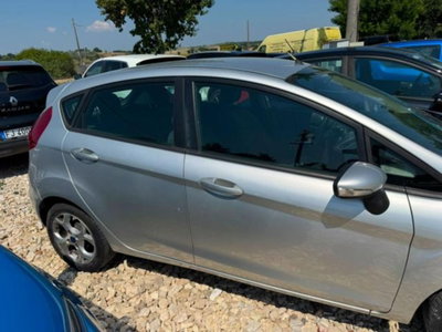 Ford Fiesta Ikon 1.4 5 porte Bz.- GPL (5)