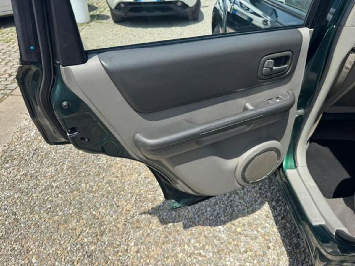 Nissan X-Trail 2.2 dCi Wild 4X2 (14)
