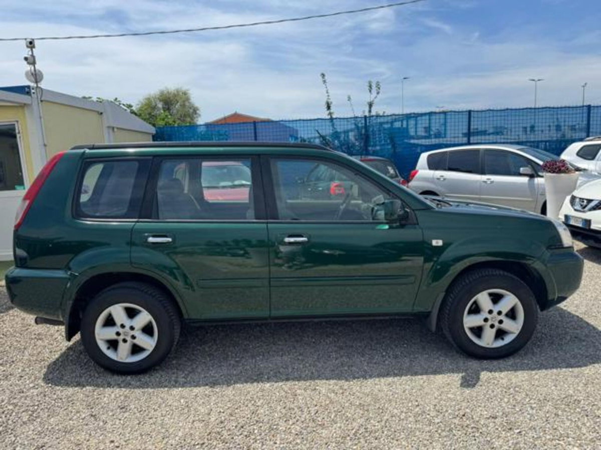 Nissan X-Trail 2.2 dCi Wild 4X2 (4)