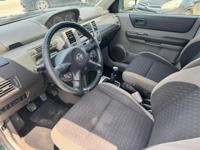 Nissan X-Trail 2.2 dCi Wild 4X2 (9)