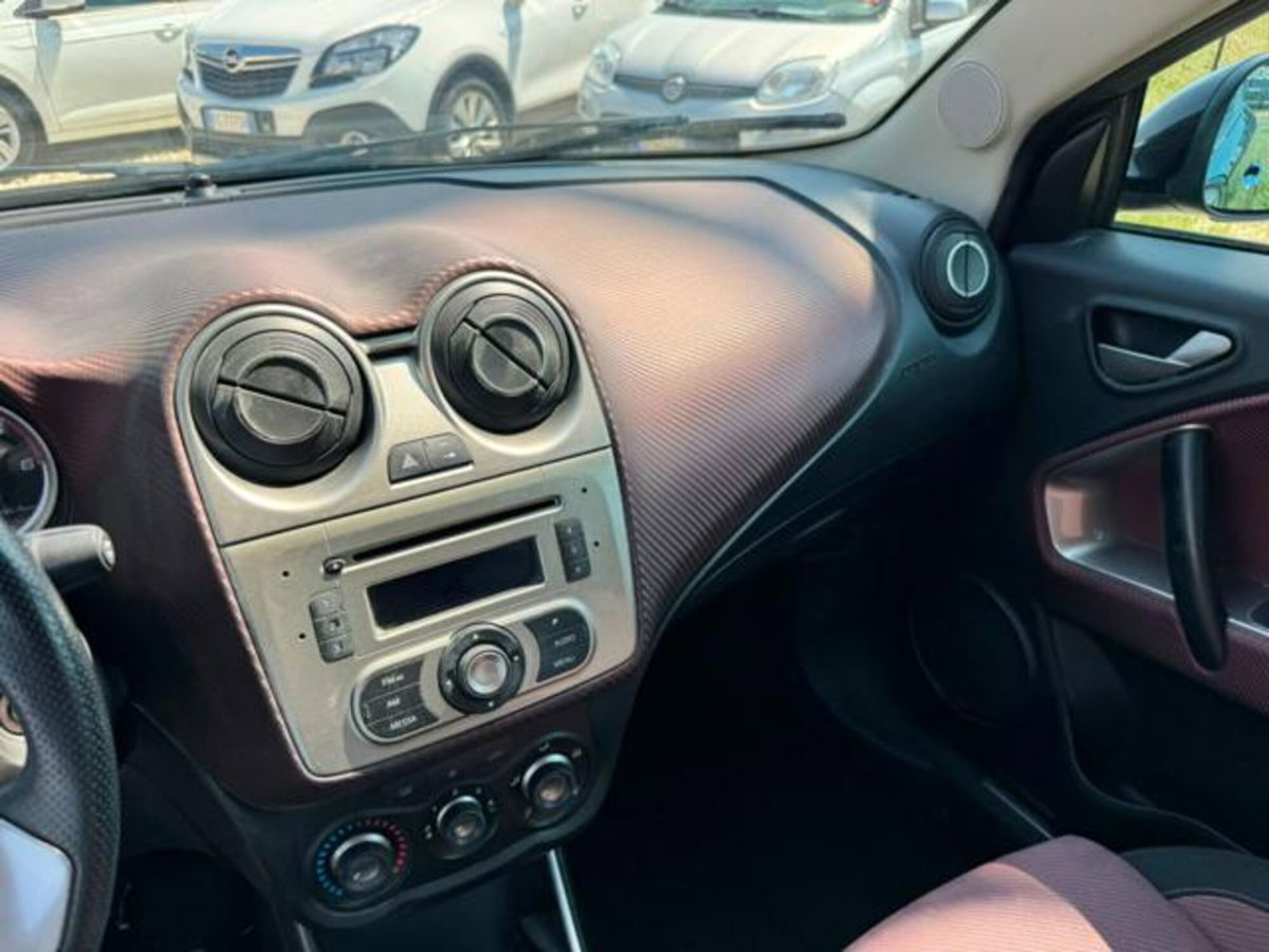 Alfa Romeo MiTo 1.3 JTDm-2 95 CV S&S Distinctive Sport Pack (11)
