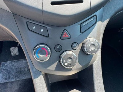 Chevrolet Aveo 1.2 70CV 5 porte LS (8)