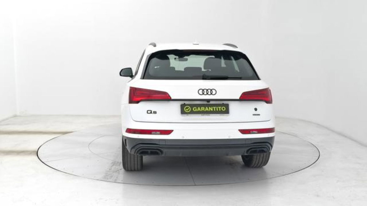 Audi Q5 40 2.0 tdi mhev 12V S line quattro s-tronic (4)