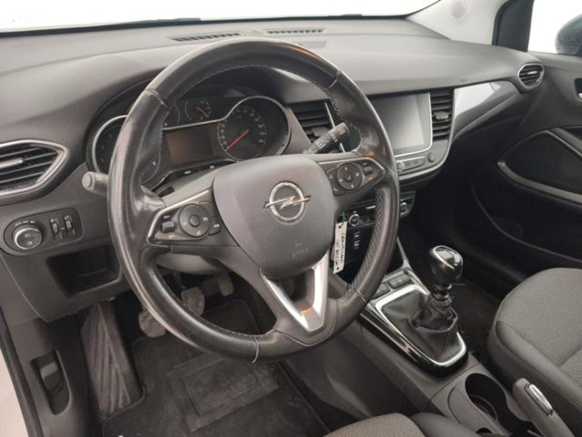Opel Crossland 1.5 ecotec Elegance 110cv (10)