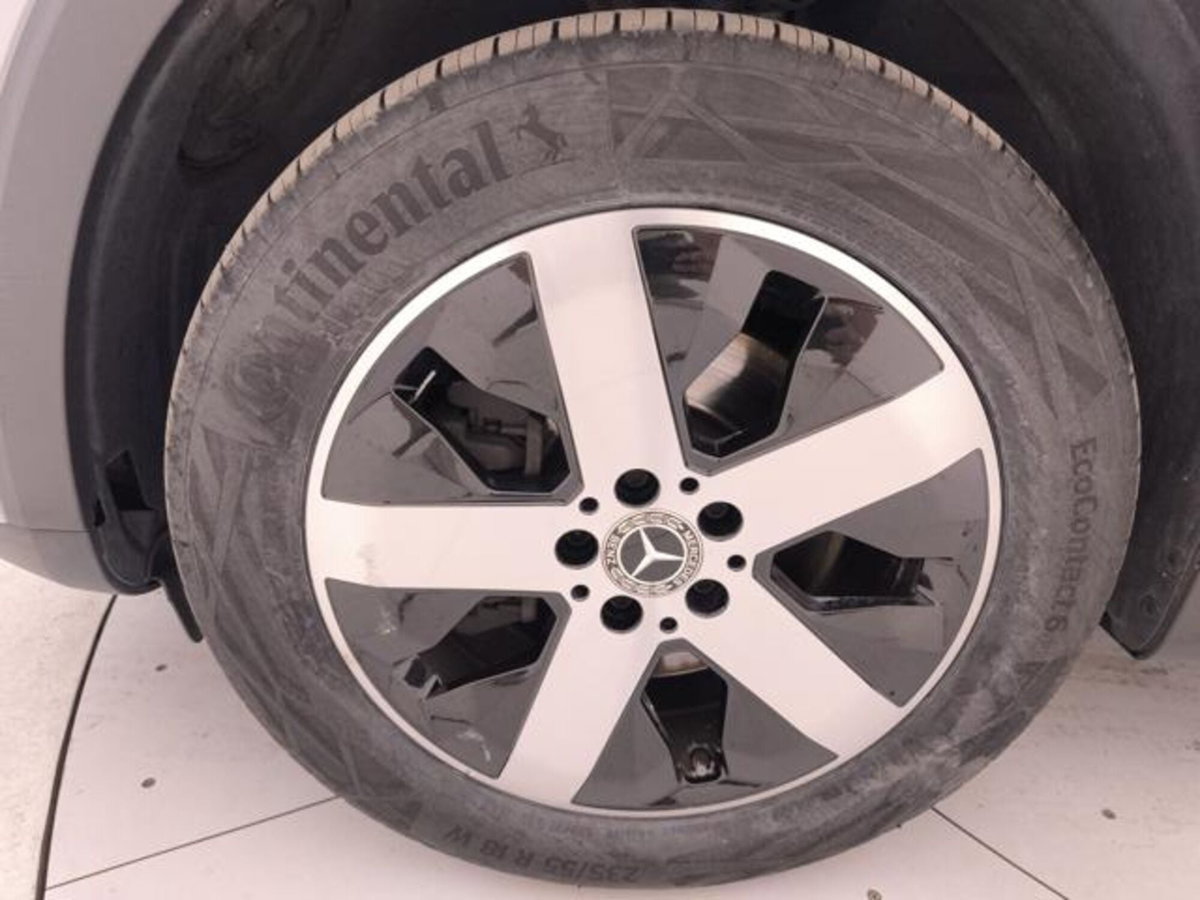 Mercedes-Benz GLB 220 d Automatic 4Matic Sport Plus (9)