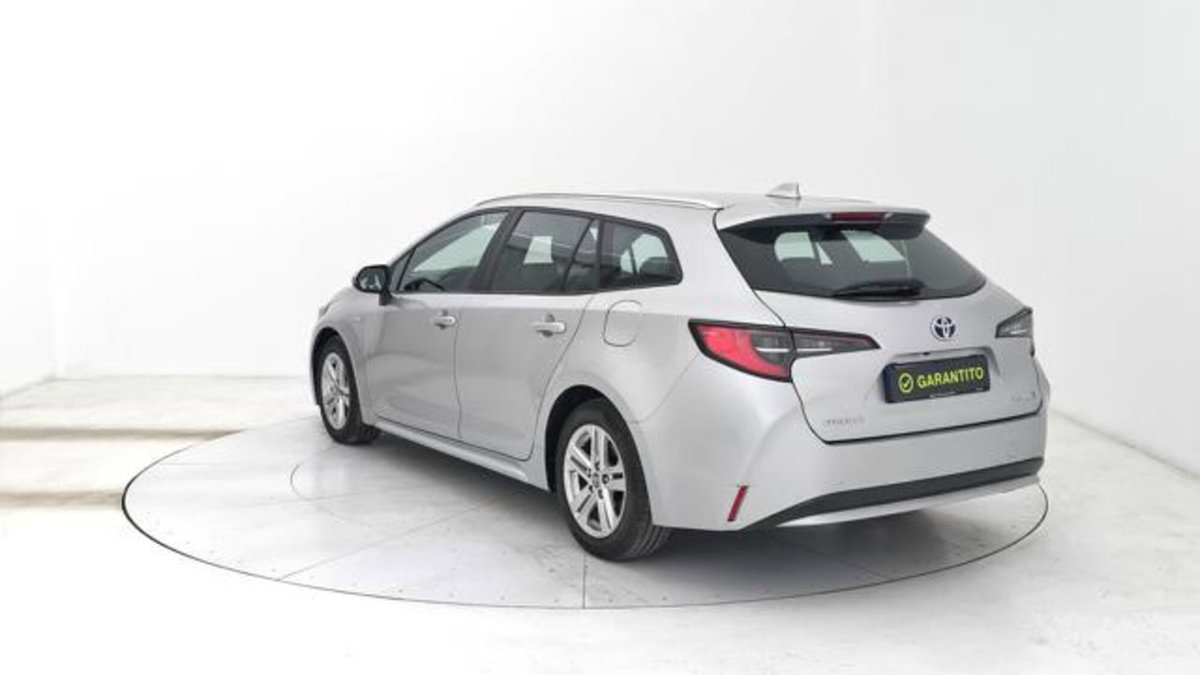 Toyota Corolla Touring Sports 1.8 Hybrid Business (3)
