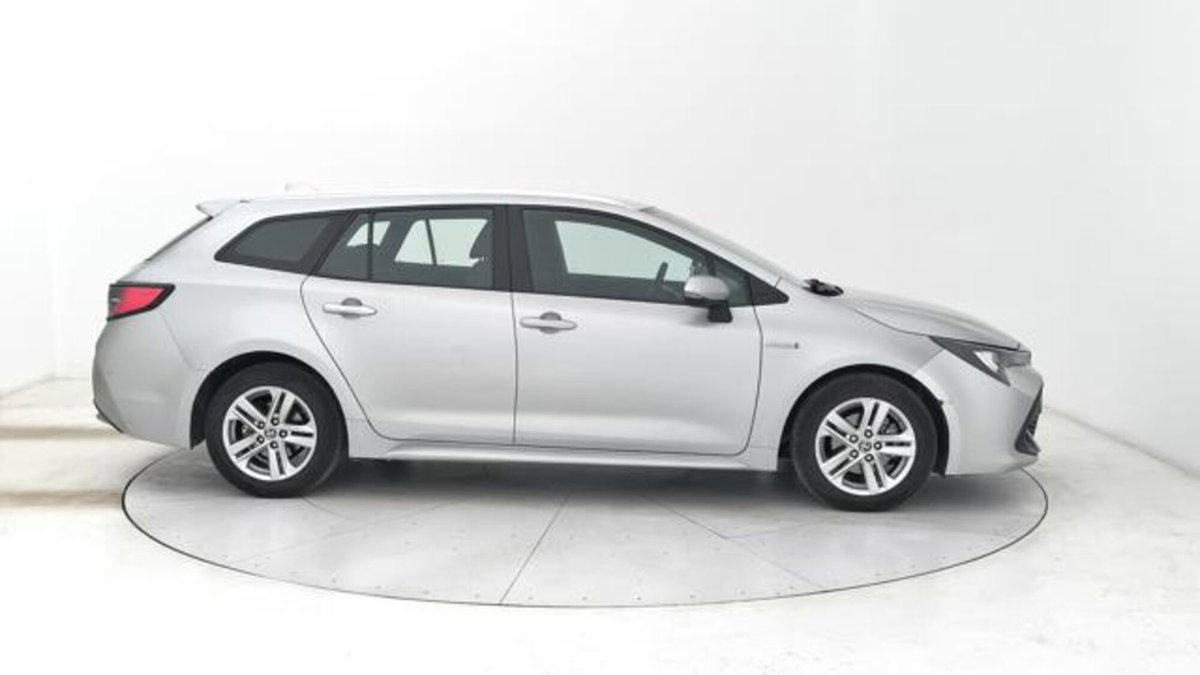 Toyota Corolla Touring Sports 1.8 Hybrid Business (6)