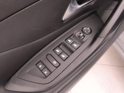 Peugeot 308 SW BlueHDi 130 S&S EAT8 Allure Pack (19)