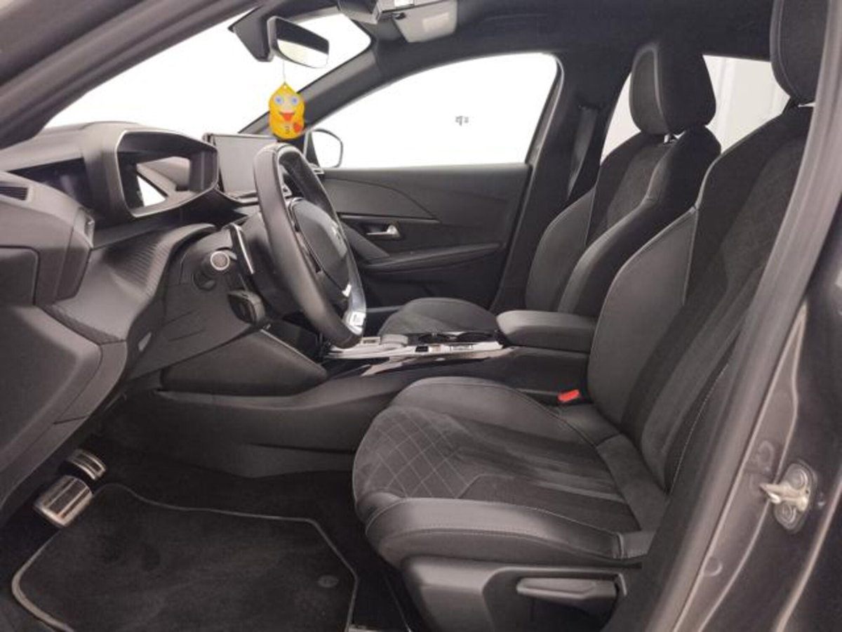 Peugeot 208 1.2 puretech Active s&s 100cv (11)