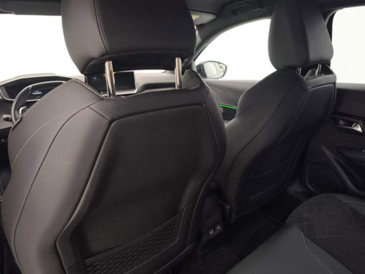 Peugeot 208 1.2 puretech Active s&s 100cv (19)
