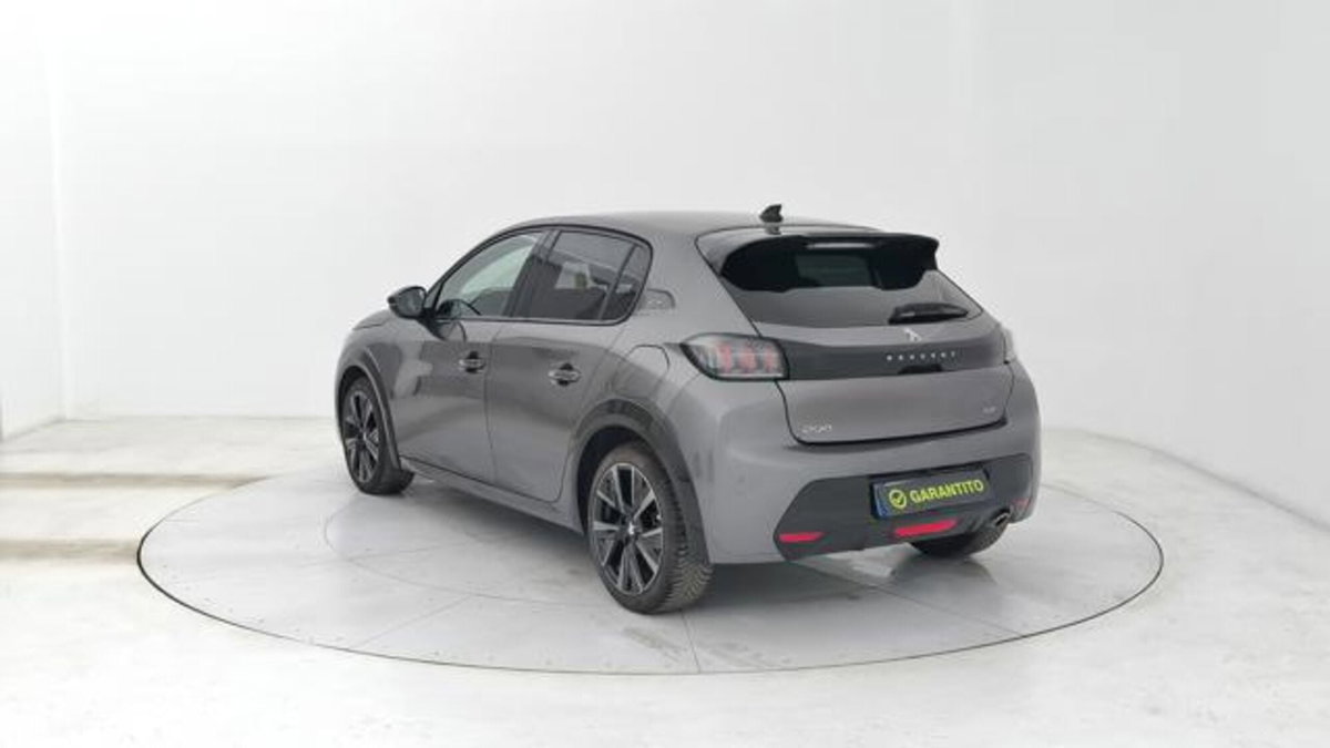 Peugeot 208 1.2 puretech Active s&s 100cv (3)