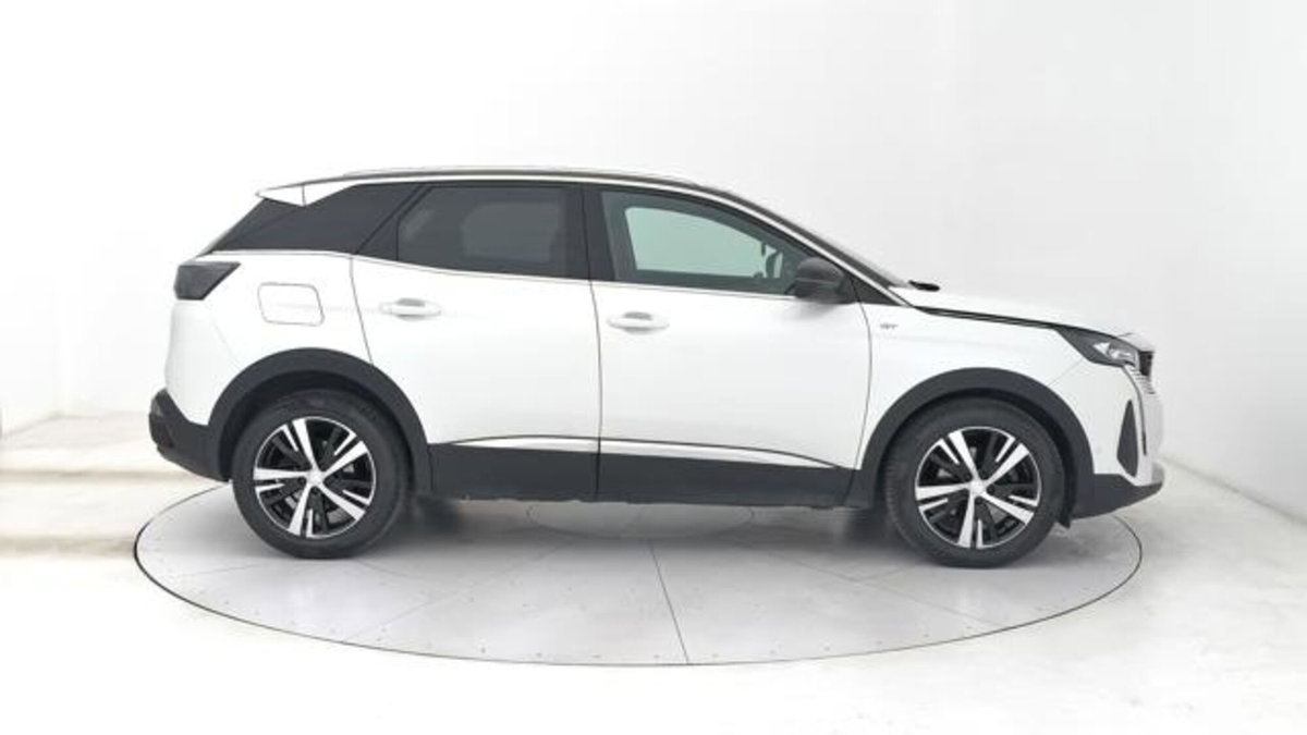 Peugeot 3008 BlueHDi 130 S&S EAT8 GT Pack (6)